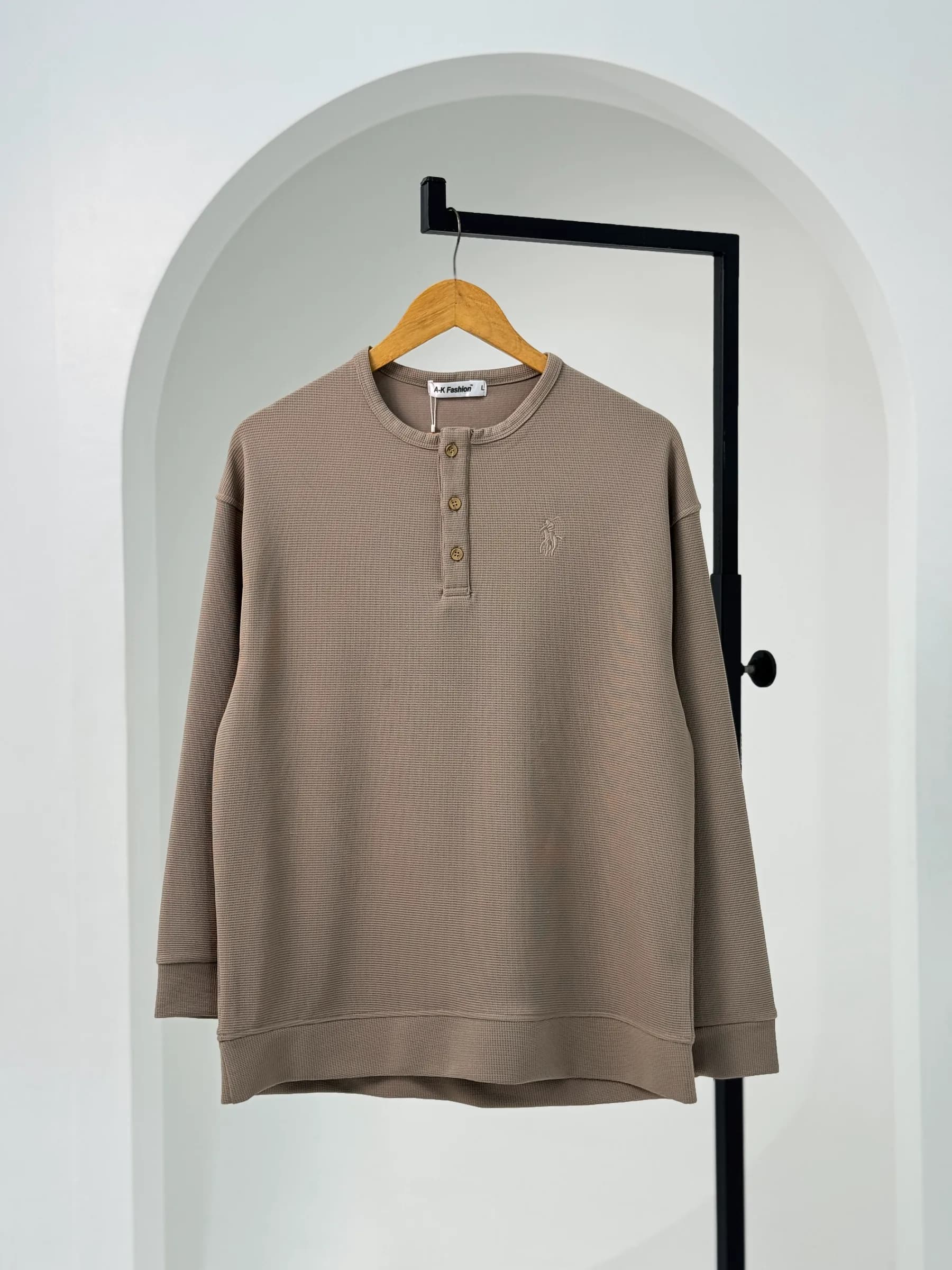 Henley Long Sleeve T-Shirt – Brown